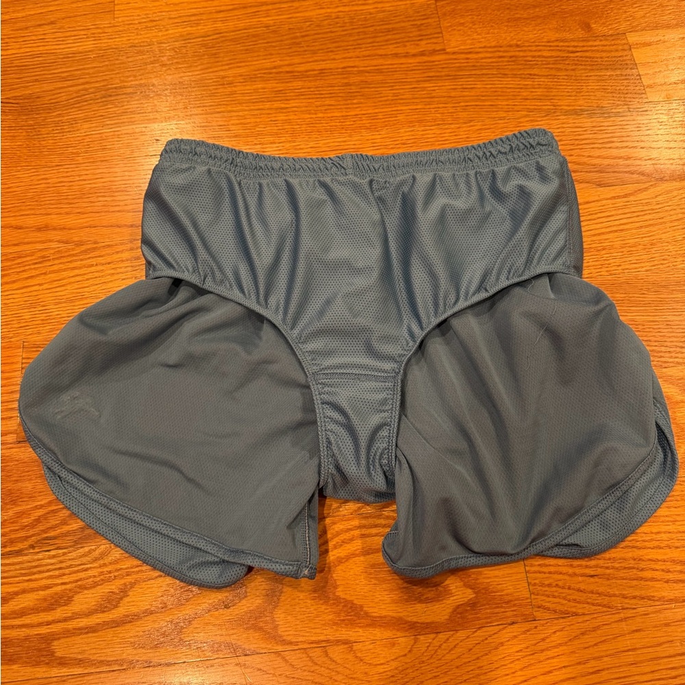 Tracksmith Boston Shorts - Picture 6 of 8